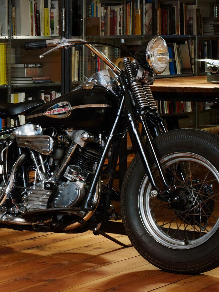 Ehinger Kraftrad | Black<br>Knucklehead<br>FL 1945